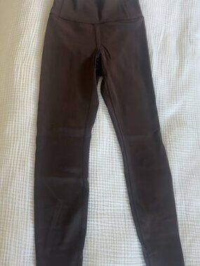 Vuori Evolve Legging Sangria